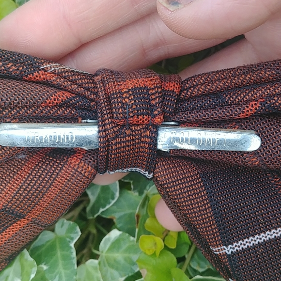 2 large vintage clip on bow ties - Picture 3 of 6
